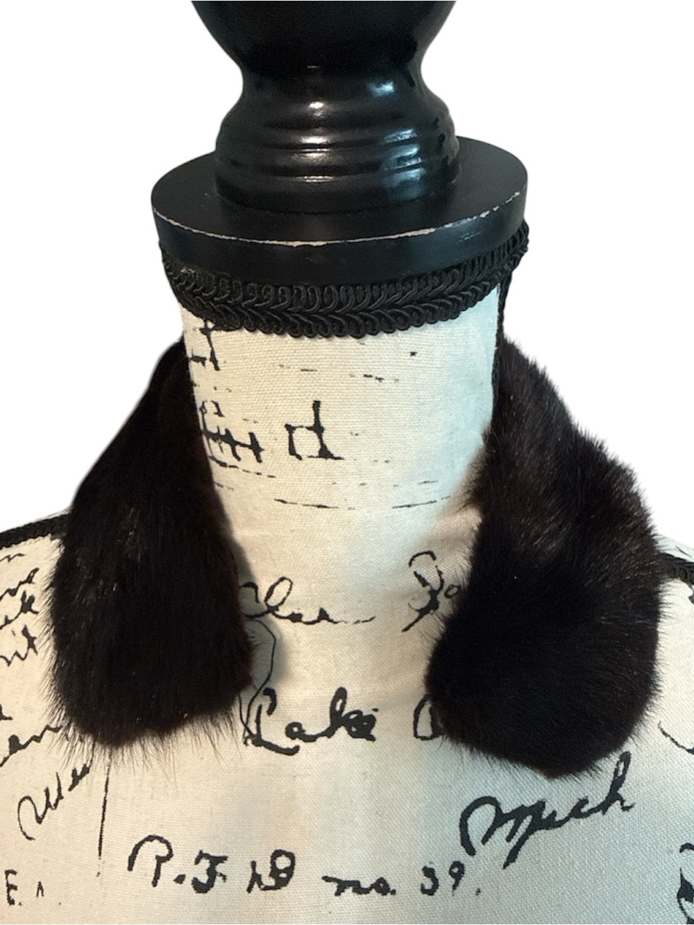 Vintage Genuine Fur Collar Dark Brown Plush Detachable Retro Statement Accessory